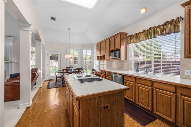 8117 Sun Meadows Court, Fort Worth, TX 76123