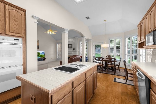 8117 Sun Meadows Court, Fort Worth, TX 76123