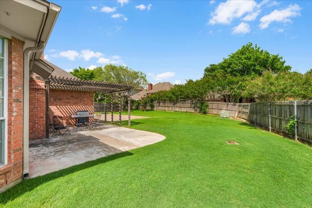 8117 Sun Meadows Court, Fort Worth, TX 76123