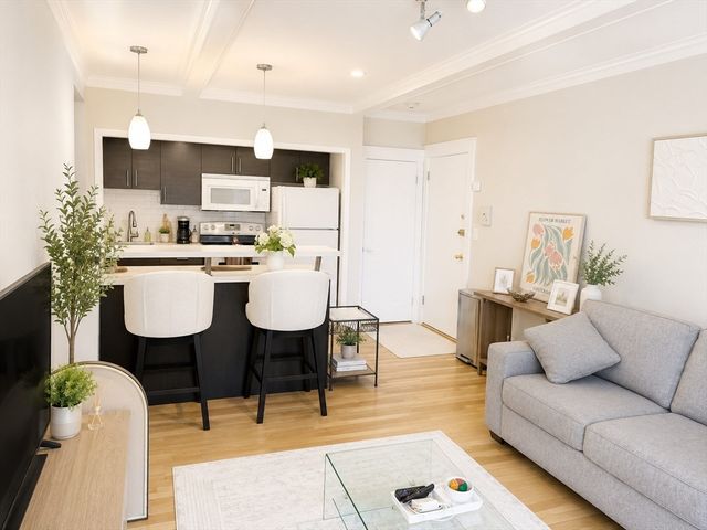 100 Lanark Rd. 1, Boston, MA 02135