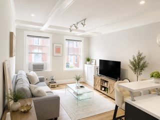100 Lanark Rd. 1, Boston, MA 02135