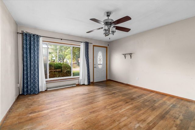 604 W Lee Street, Plano, IL 60545