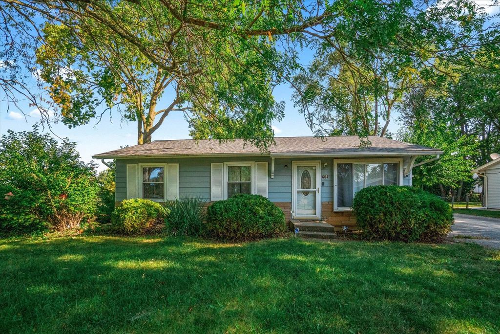 604 W Lee Street, Plano, IL 60545