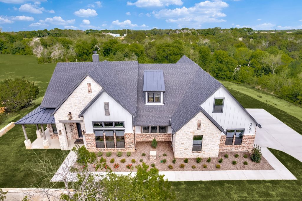 2047 Woodland Road, Weatherford, TX 76088 — exterior