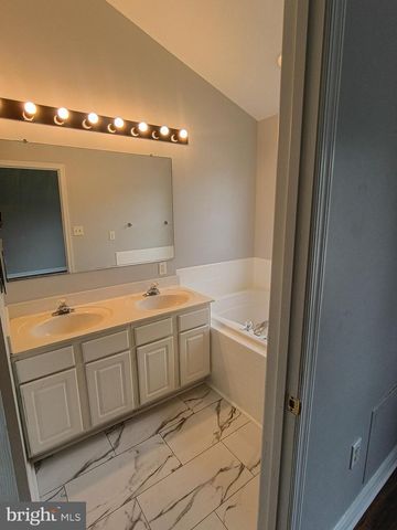 12902 WOODS VIEW ST, Upper Marlboro, MD 20772
