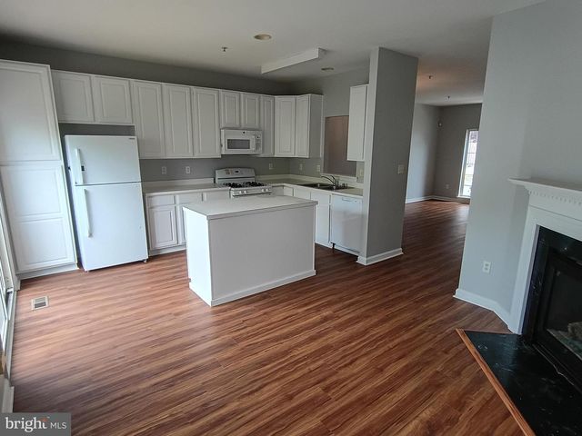 12902 WOODS VIEW ST, Upper Marlboro, MD 20772