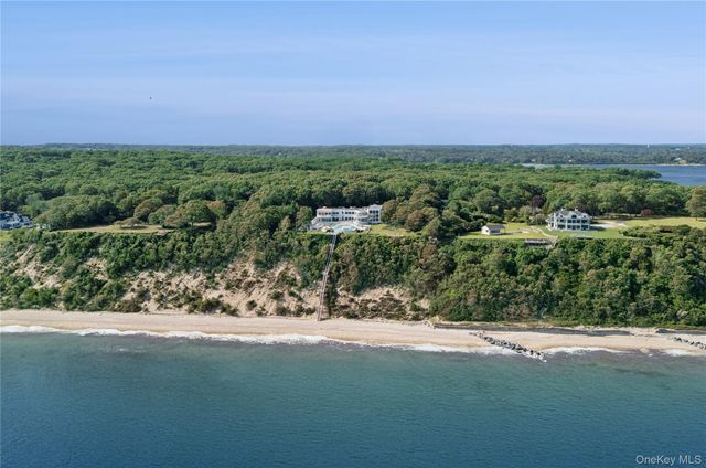 1 Osprey Court, Belle Terre, NY 11777