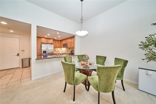 931 E Walnut 607, Pasadena, CA 91106