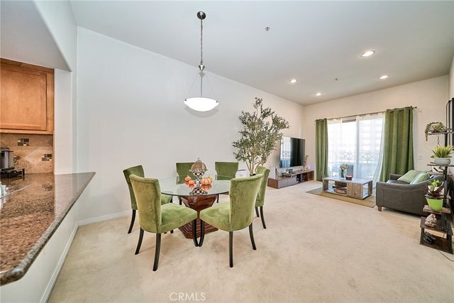 931 E Walnut 607, Pasadena, CA 91106