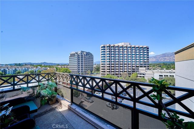 931 E Walnut 607, Pasadena, CA 91106