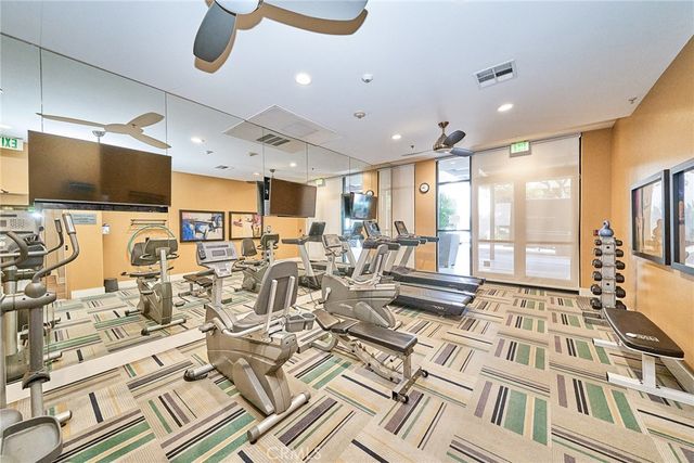 931 E Walnut 607, Pasadena, CA 91106