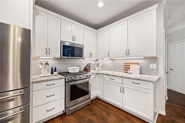 1078 Grand Oaks Glen NW, Marietta, GA 30064
