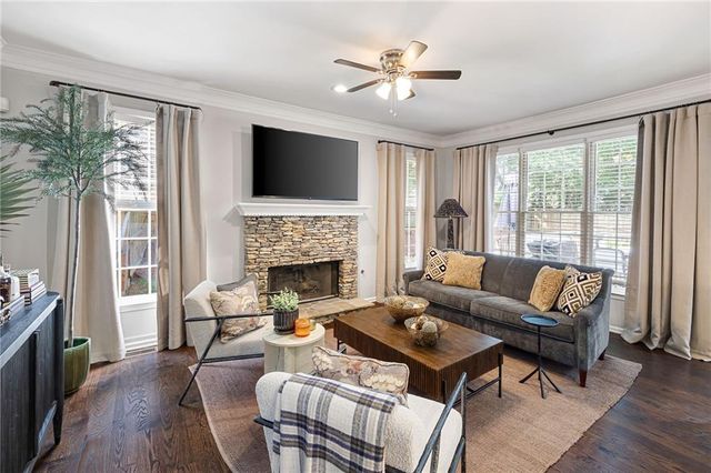 1078 Grand Oaks Glen NW, Marietta, GA 30064