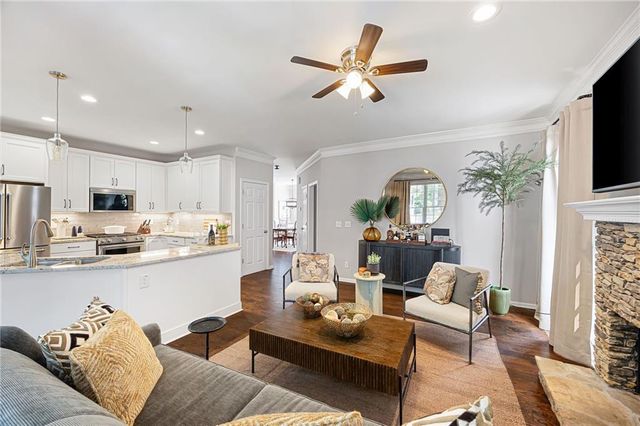 1078 Grand Oaks Glen NW, Marietta, GA 30064