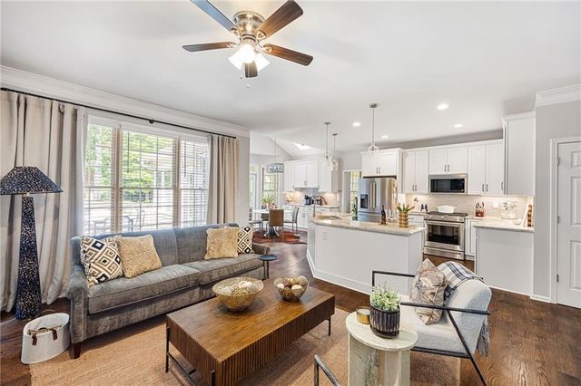 1078 Grand Oaks Glen NW, Marietta, GA 30064