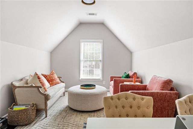 1078 Grand Oaks Glen NW, Marietta, GA 30064