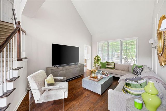1078 Grand Oaks Glen NW, Marietta, GA 30064
