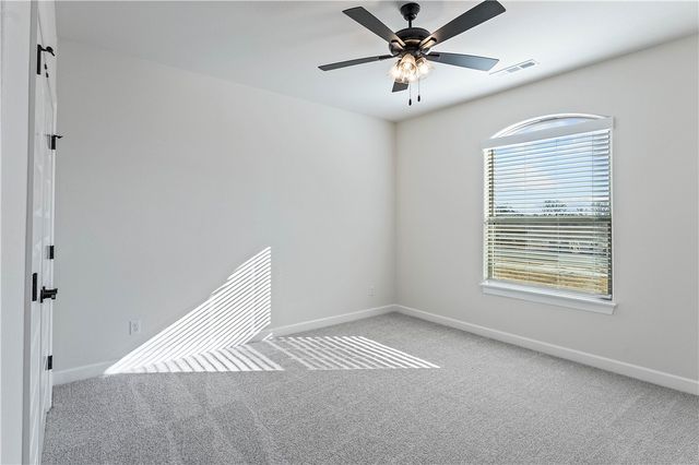 1902 Farmer Street, Pea Ridge, AR 72751