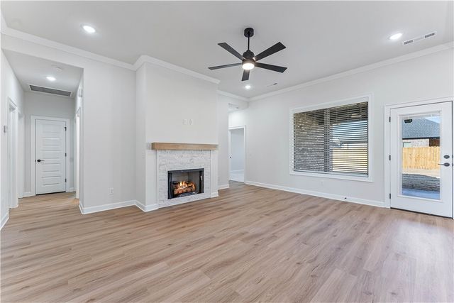 1902 Farmer Street, Pea Ridge, AR 72751