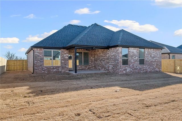 1902 Farmer Street, Pea Ridge, AR 72751