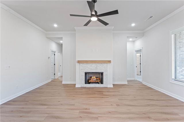 1902 Farmer Street, Pea Ridge, AR 72751