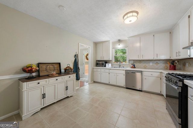 7080 Sumit Creek Drive NW, Kennesaw, GA 30152