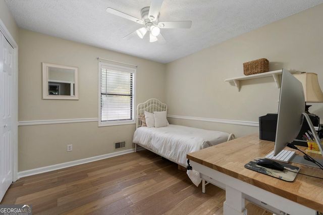 7080 Sumit Creek Drive NW, Kennesaw, GA 30152