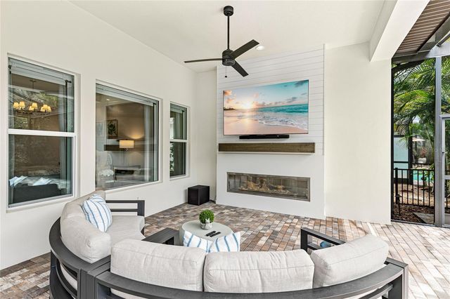 804 CROSSWIND AVENUE, Sarasota, FL 34240