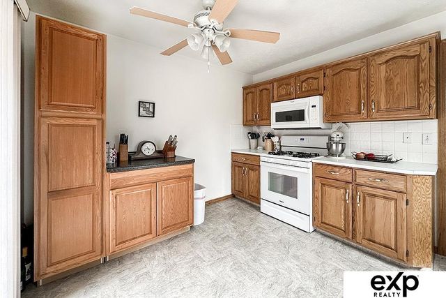 422 S 10th Street, Plattsmouth, NE 68048