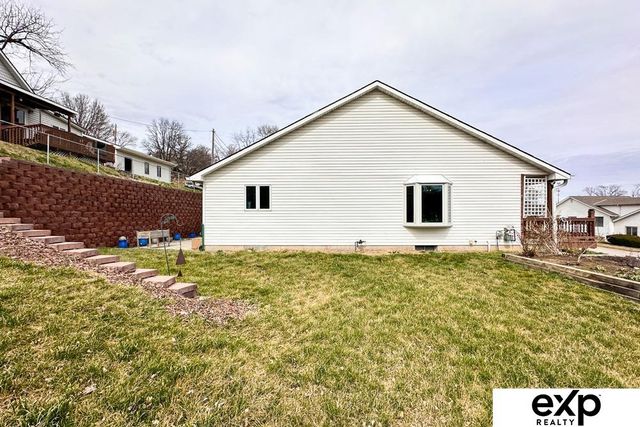 422 S 10th Street, Plattsmouth, NE 68048