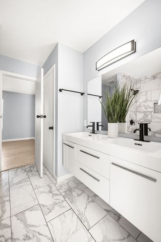 906 Lauren Ct, Nashville, TN 37217