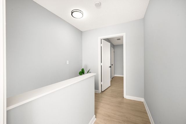 906 Lauren Ct, Nashville, TN 37217