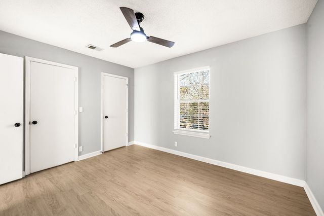 906 Lauren Ct, Nashville, TN 37217