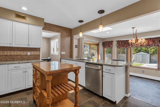 910 Somerset Drive, Toms River, NJ 08753