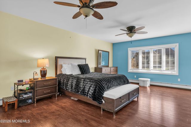 910 Somerset Drive, Toms River, NJ 08753