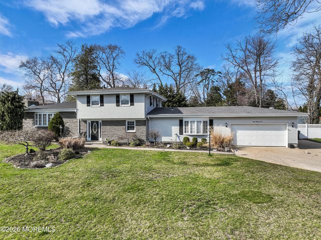 910 Somerset Drive, Toms River, NJ 08753