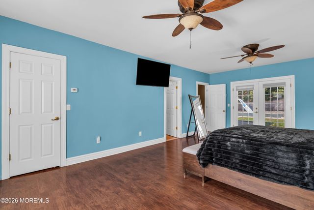 910 Somerset Drive, Toms River, NJ 08753