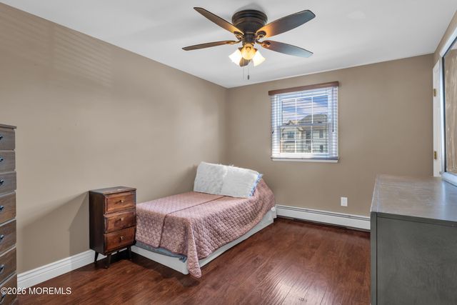 910 Somerset Drive, Toms River, NJ 08753