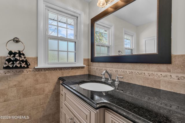 910 Somerset Drive, Toms River, NJ 08753