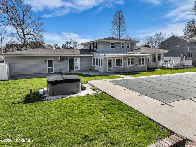 910 Somerset Drive, Toms River, NJ 08753