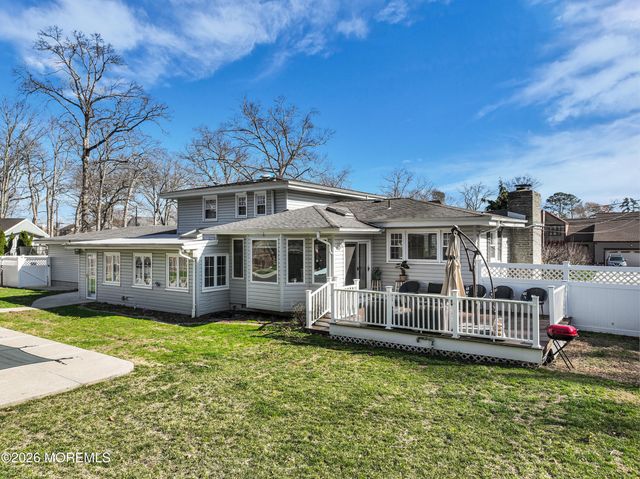 910 Somerset Drive, Toms River, NJ 08753