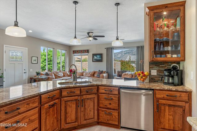 2443 E Nasturtium Street, Oro Valley, AZ 85755