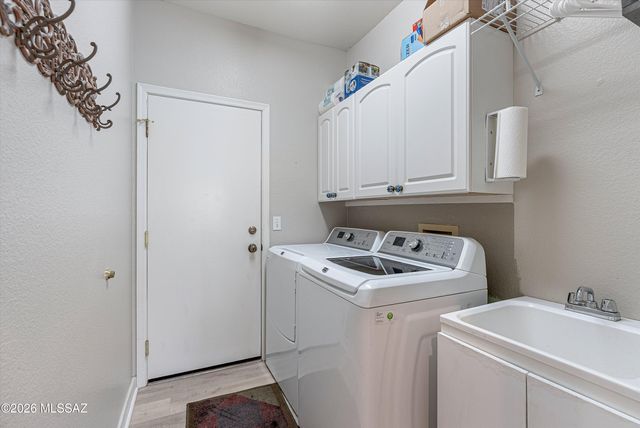 2443 E Nasturtium Street, Oro Valley, AZ 85755