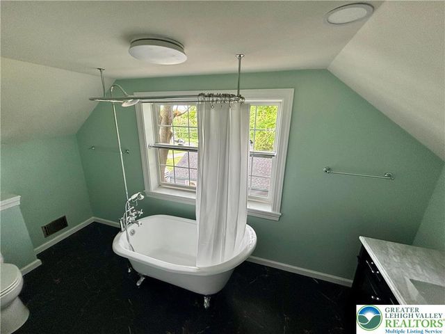 1601 Lieb Road, Easton, PA 18040