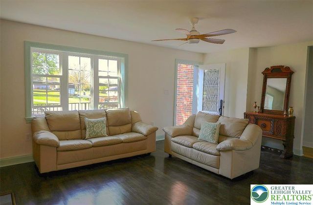 1601 Lieb Road, Easton, PA 18040