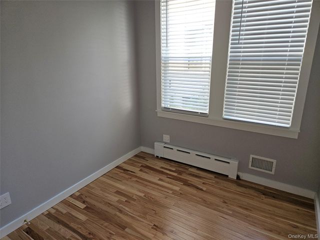 94 Briggs Avenue 1, Yonkers, NY 10701