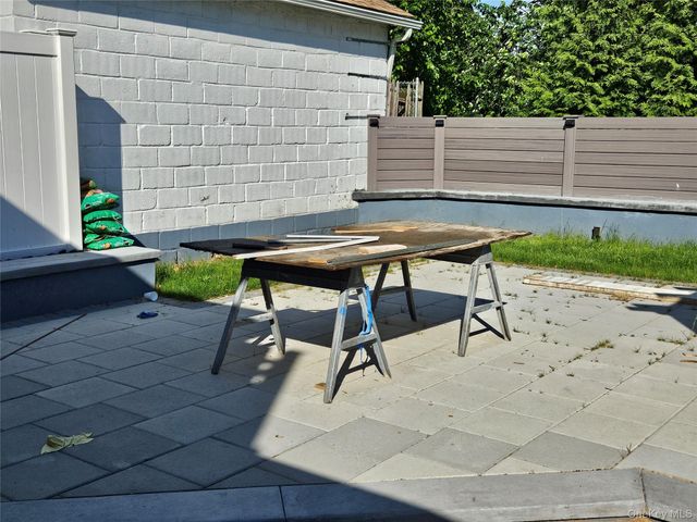 94 Briggs Avenue 1, Yonkers, NY 10701