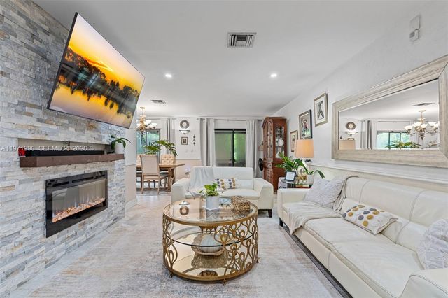 18805 W Lake Dr, Hialeah, FL 33015