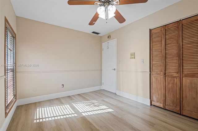 18805 W Lake Dr, Hialeah, FL 33015