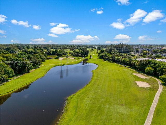 18805 W Lake Dr, Hialeah, FL 33015